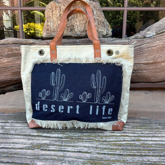 Aria Desert Life